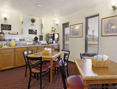 Super 8 By Wyndham Dalhart Motel Restoran fotoğraf